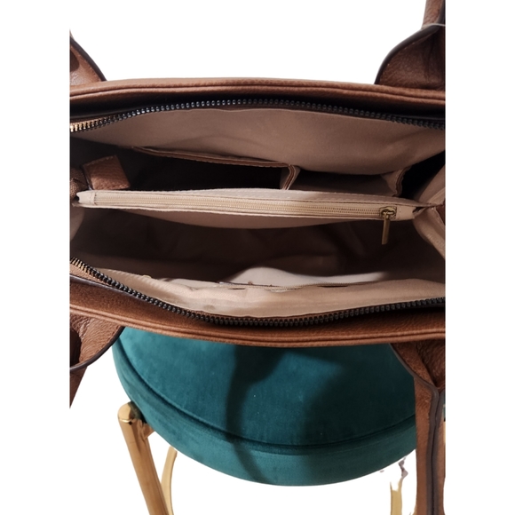 Darcy Marks London Cognac Brown Large Handbag Shoulder Bag NWT Zip Pockets - Picture 3 of 4